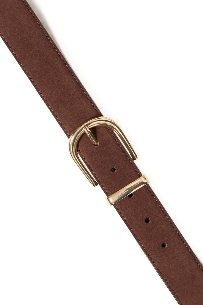 B Young Vlastimila Belt Roast