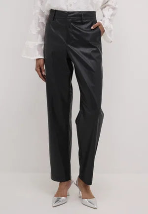 St Tropez Dowie Black