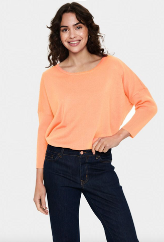 Saint Tropez Mila Rndnk Bird of Paradise